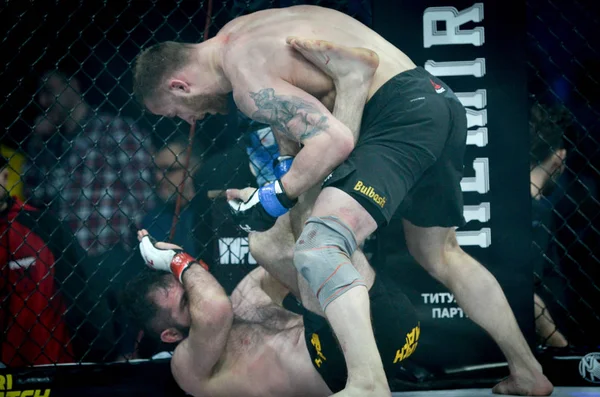 Kiev, Ucrânia - 02 de março de 2019: Mikhail Odintsov mma fighters f — Fotografia de Stock