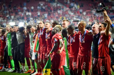 Madrid, İspanya - 01 Mayıs 2019: Liverpool oyuncuları w kutlamak