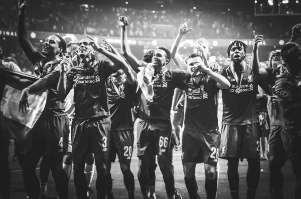 Madrid, Spanje-01 mei 2019: Liverpool spelers vieren hun w — Stockfoto