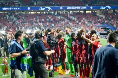 Madrid, İspanya - 01 Mayıs 2019: Liverpool oyuncuları w kutlamak