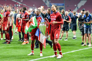 Madrid, İspanya - 01 Mayıs 2019: Virgil van Dijk ve Liverpool playe