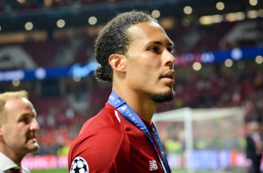 Madrid, İspanya - 01 Mayıs 2019: Virgil van Dijk kazanmayı kutluyor