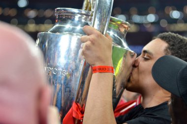 Madrid, İspanya - 01 Mayıs 2019: Liverpool oyuncuları w kutlamak