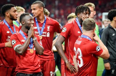 Madrid, İspanya - 01 Mayıs 2019: Liverpool oyuncuları w kutlamak