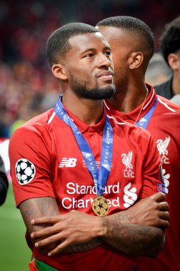 Madrid, İspanya - 01 Mayıs 2019: Georginio Wijnaldum winni kutlamak