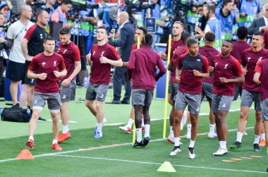 Madrid, İspanya - 01 Mayıs 2019: Liverpo'nun antrenman oyuncuları