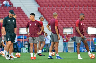 Madrid, İspanya - 01 Mayıs 2019: Liverpo'nun antrenman oyuncuları