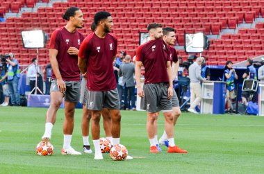 Madrid, İspanya - 01 Mayıs 2019: Liverpo'nun antrenman oyuncuları