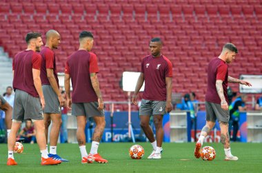 Madrid, İspanya - 01 Mayıs 2019: Liverpo'nun antrenman oyuncuları