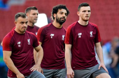 Madrid, İspanya - 01 Mayıs 2019: Andrew Robertson ve Xherdan Shaqir
