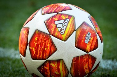 Madrid, İspanya - 01 Mayıs 2019: Şampiyonlar Ligi resmi topu 