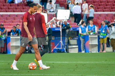 Madrid, İspanya - 01 Mayıs 2019: Liverpo'nun Virgil van Dijk oyuncuları