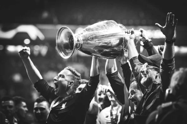 Мадрид, Іспанія-01 травня 2019: Юрген Клопп і Ліверпуль гравці — стокове фото