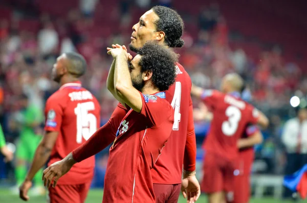 Madrid, Spain - 01 MAY 2019: Virgil van Dijk and Mohamed Salah c — Stock Photo, Image