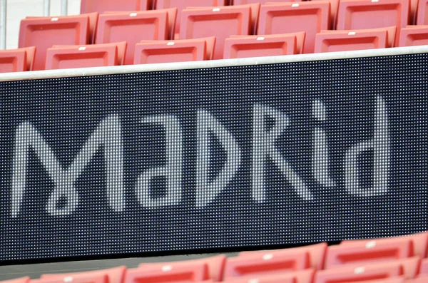Madrid, Španělsko-01 květen 2019: Madrid znak před UEFA Champio — Stock fotografie