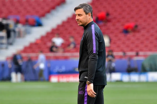 Madrid, spanien - 01 mai 2019: mauricio pochettino im training — Stockfoto