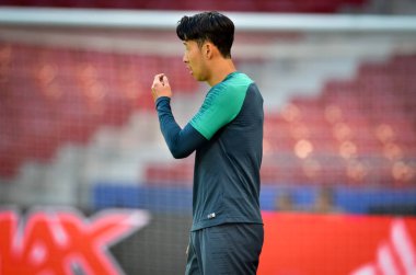 Madrid, İspanya - 01 Mayıs 2019: Tottenham'ın Heung-min Son oyuncuları 