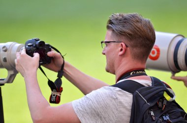 Madrid, İspanya - 01 Mayıs 2019: Fotoğraf makinesi yle fotoğraf makinesi çekimleri  