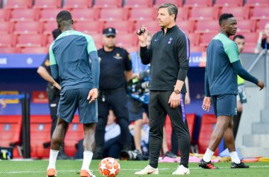 Madrid, İspanya - 01 Mayıs 2019: Mauricio Pochettino antrenmanda