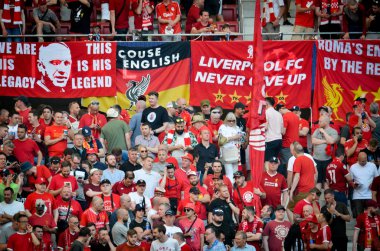 Madrid, İspanya - 01 Mayıs 2019: Liverpool taraftarları tribünde