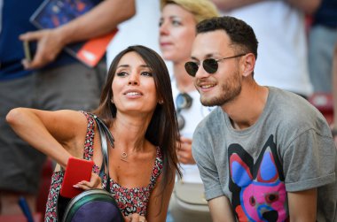 Madrid, İspanya - 01 Mayıs 2019: Tottenham taraftarları tribünde