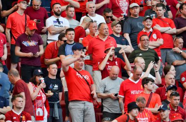 Madrid, İspanya - 01 Mayıs 2019: Liverpool taraftarları tribünde