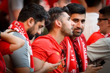 Madrid, İspanya - 01 Mayıs 2019: Liverpool taraftarları tribünde