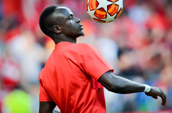 Madrid, İspanya - 01 Mayıs 2019: Sadio Mane futbolcu Uefa C