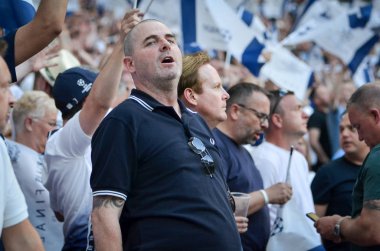 Madrid, İspanya - 01 Mayıs 2019: Tottenham taraftarları tribünde