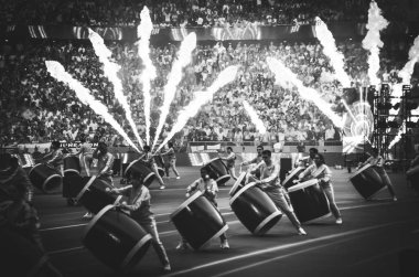 Madrid, İspanya - 01 Mayıs 2019: Imagine Dragons'dan Dan Reynolds