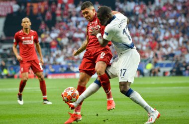 Madrid, İspanya - 01 Mayıs 2019: Roberto Firmino ve Moussa Sissoko 