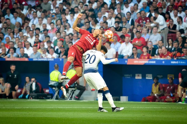 Madrid, Espanha - 01 MAIO 2019: Fabinho contra Dele Alli durante o — Fotografia de Stock