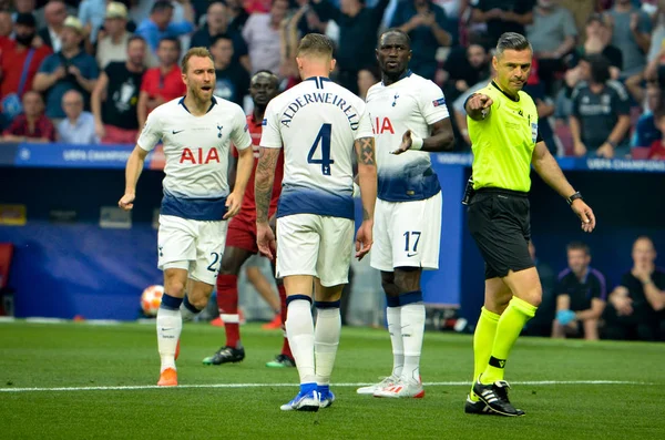 Madrid, Spain - 01 MAY 2019: Referee Damir Skomina appointed a p — Stock Photo, Image