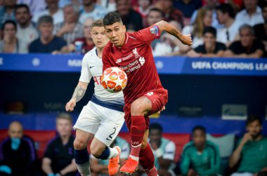 Madrid, İspanya - 01 Mayıs 2019: Roberto Firmino Uefa Cha sırasında