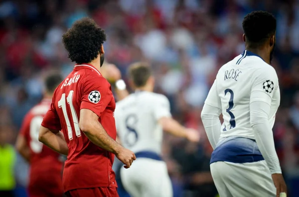 Madrid, Espagne - 01 MAI 2019 : Mohamed Salah et Danny Rose pendant — Photo