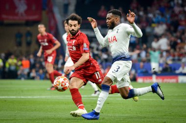 Madrid, İspanya - 01 Mayıs 2019: Mohamed Salah ve Danny Rose