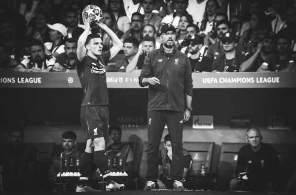 Madrid, Španělsko-01 květen 2019: Andrew Robertson během UEFA — Stock fotografie