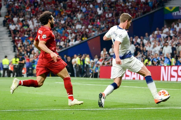 Madrid, Espanha - 01 MAIO 2019: Mohamed Salah e Jan Vertonghen d — Fotografia de Stock