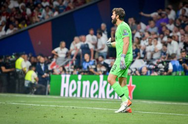 Madrid, İspanya - 01 Mayıs 2019: Uefa Cham sırasında Alisson oyuncu