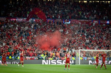 Madrid, İspanya - 01 Mayıs 2019: Liverpool Futbolcular Kutladı