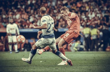 Madrid, İspanya - 01 Mayıs 2019: Lucas Moura ve Jordan Henderson du