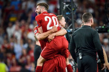 Madrid, İspanya - 01 Mayıs 2019: Adam Lallana galibiyetini kutladı
