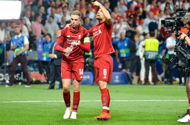 Madrid, İspanya - 01 Mayıs 2019: Liverpool oyuncuları w kutlamak
