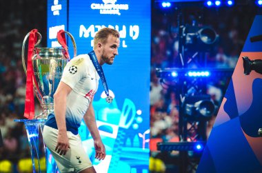 Madrid, İspanya - 01 Mayıs 2019: Hari Kane gümüş ödül aldı