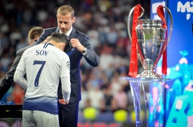 Madrid, İspanya - 01 Mayıs 2019: Heung-min Son ve Tottenham Footbal