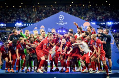 Madrid, İspanya - 01 Mayıs 2019: Liverpool oyuncuları w kutlamak
