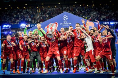 Madrid, İspanya - 01 Mayıs 2019: Liverpool oyuncuları w kutlamak