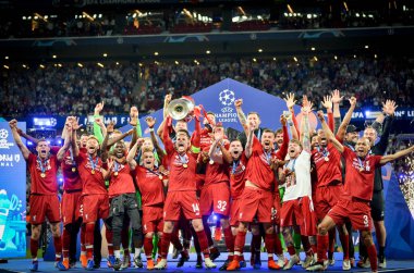 Madrid, İspanya - 01 Mayıs 2019: Liverpool oyuncuları w kutlamak