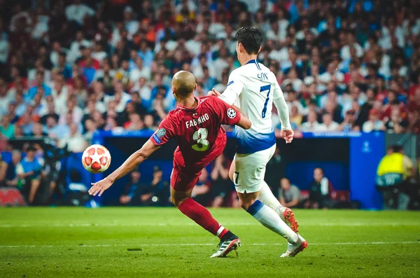 Madrid, Espanha - 01 MAIO 2019: Fabinho e Heung-min — Fotografia de Stock