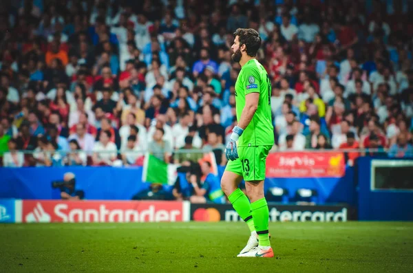 Madryt, Hiszpania-01 maj 2019: alisson gracz podczas UEFA. — Zdjęcie stockowe